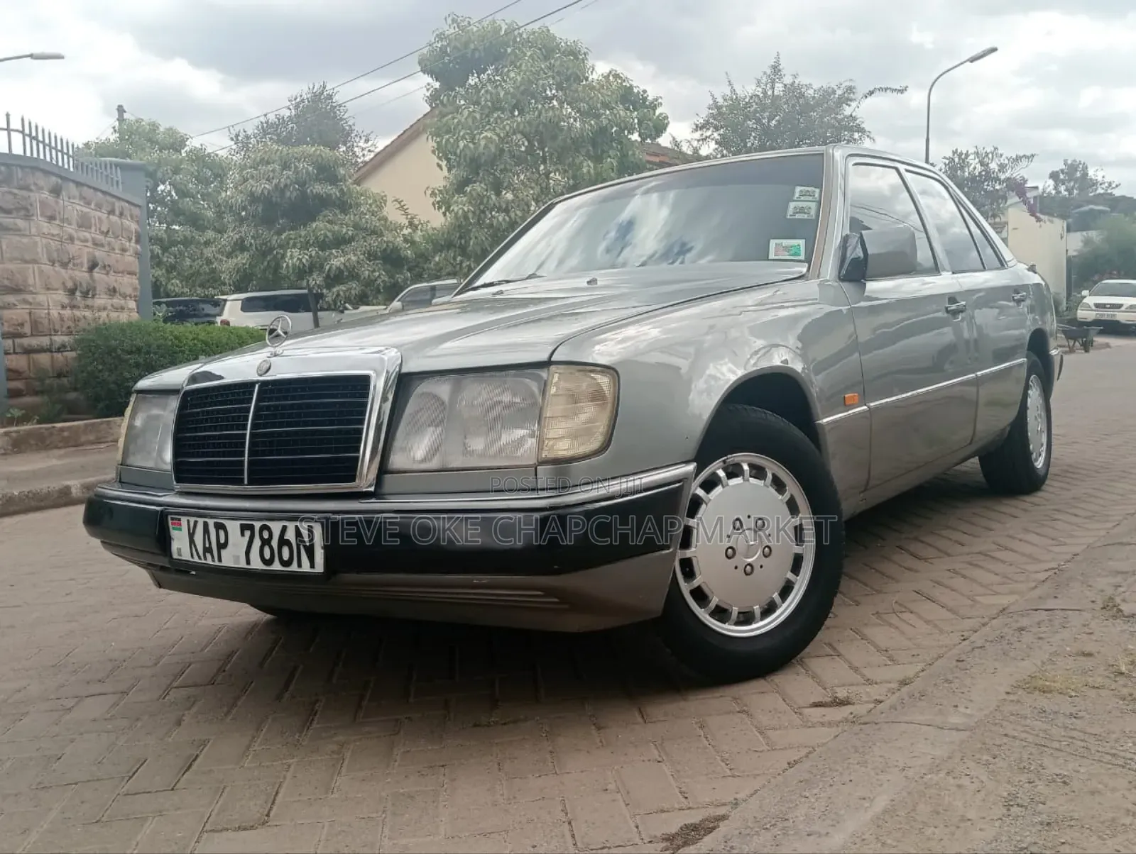 Mercedes-Benz E200 2000 Gray