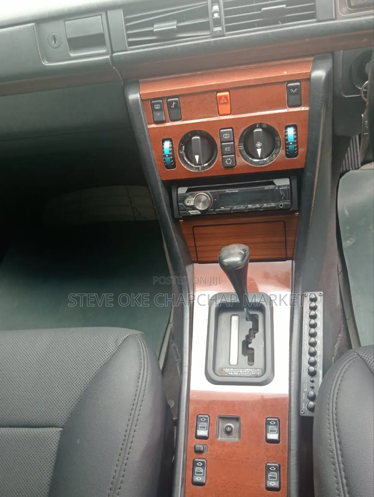 Mercedes-Benz E200 2000 Gray
