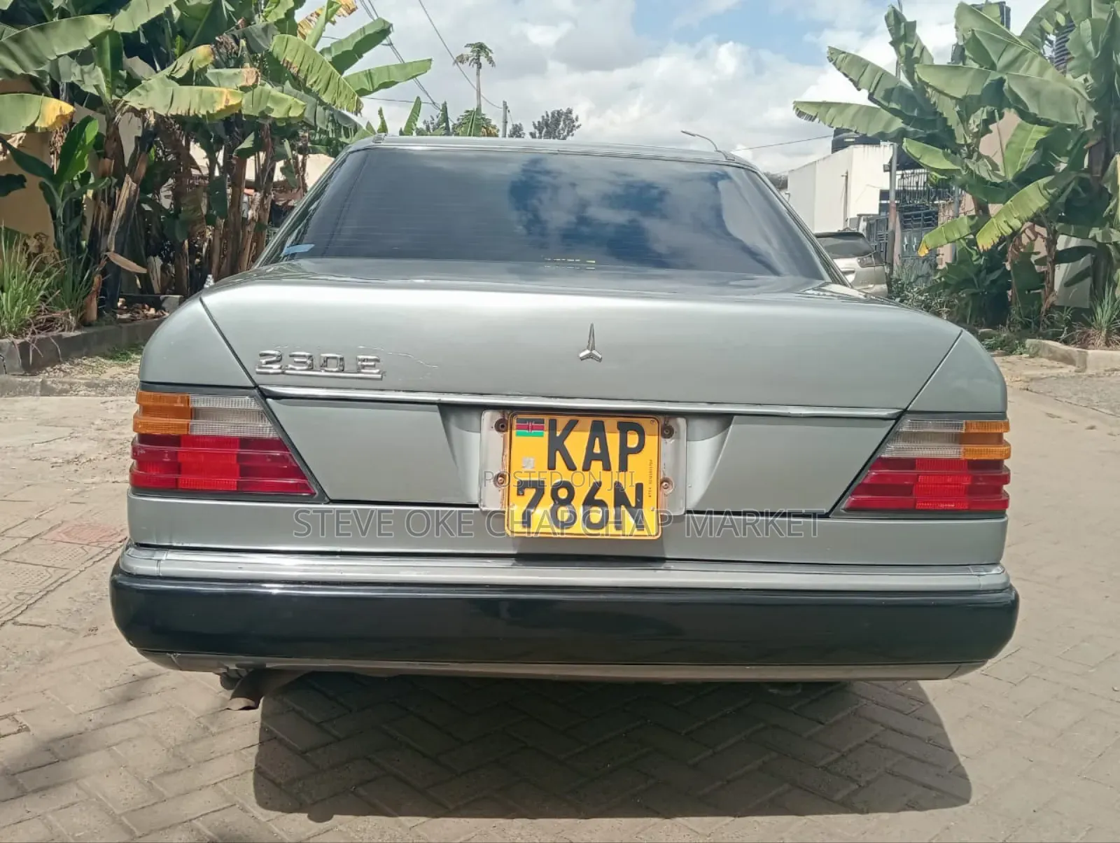 Mercedes-Benz E200 2000 Gray