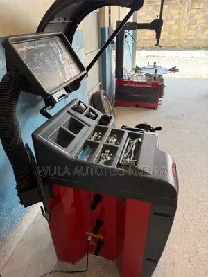 Heavy Duty Machinery Wheel Balancers S828 With All Accessories