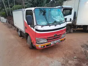 Small Refrigerated Truck for Hire
