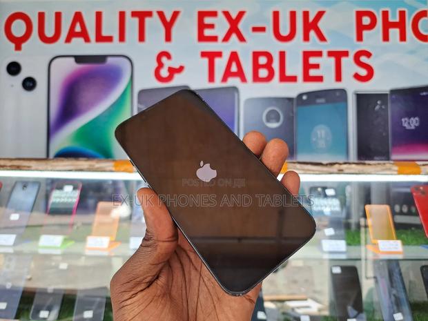 Apple iPhone 13 256 GB - main view