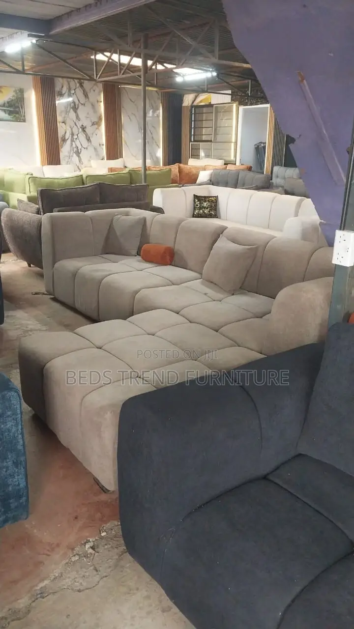 Back Permanent 6 Seater Bubble L Seat