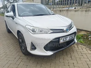 Toyota Axio 1.5 Hybrid 2WD 2018 White
