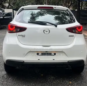 Mazda 2 2020 White