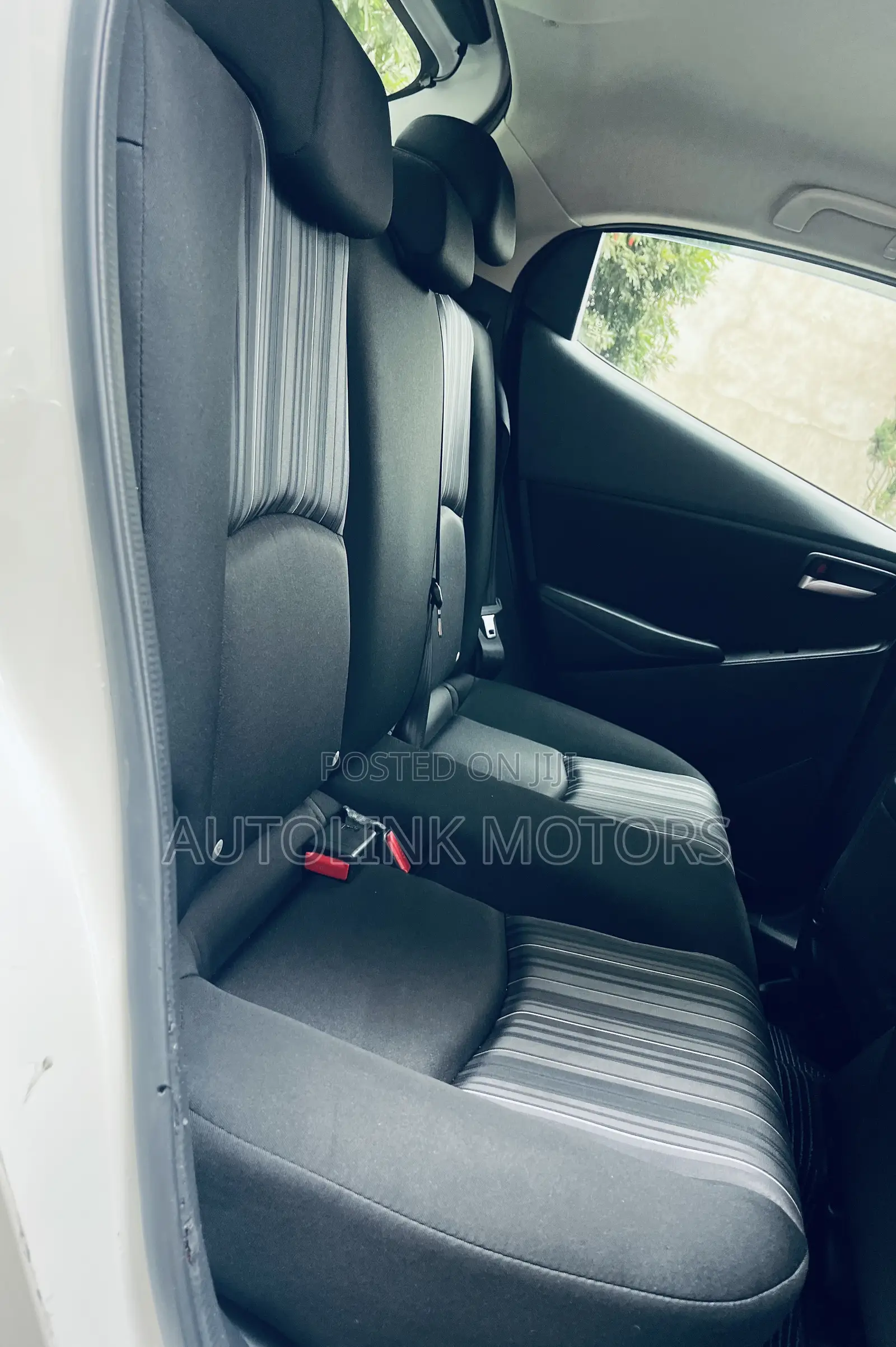 Mazda 2 2020 White