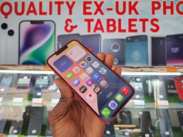 Apple iPhone 14 256 GB Red - main view