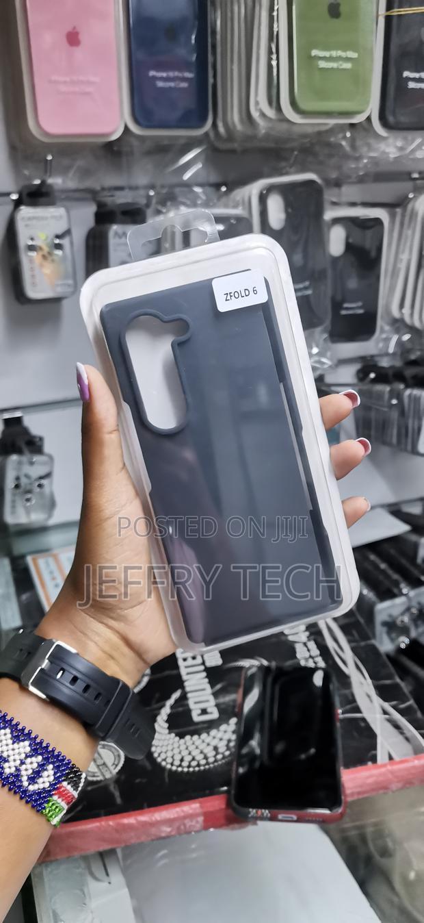 Hovisi Samsung Galaxy Z Fold 6 5g Liquid Silicone Slim Case-Black - thumbnail 3