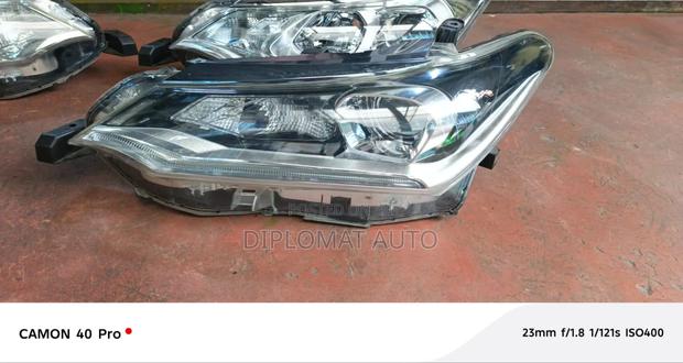 Fielder 165 Headlight Xenon.