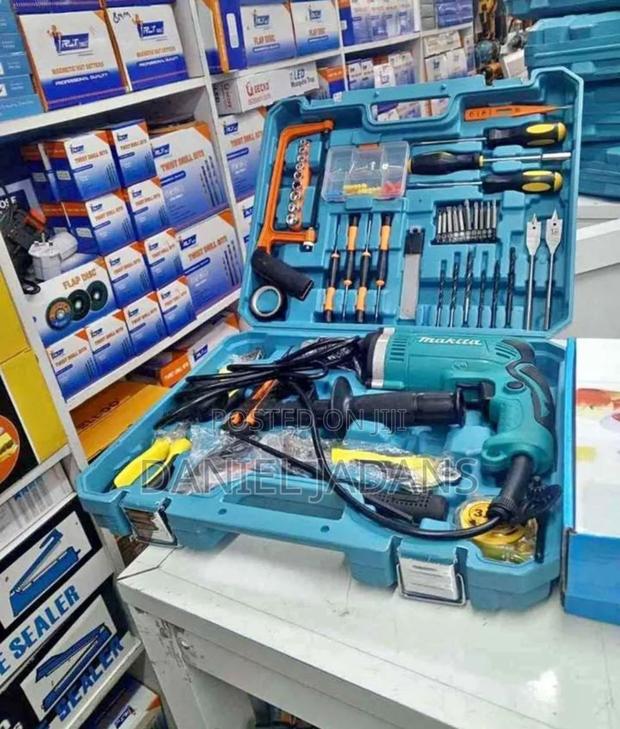 New Affordable Quality/Makita 710w Drill Set