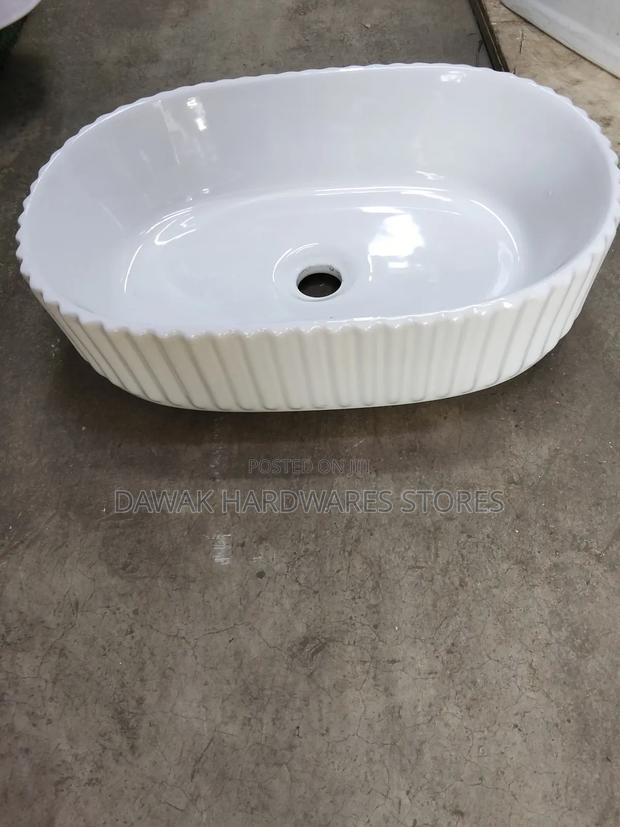 Ceramic White Oval Shaped Basin - thumbnail 3