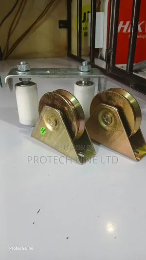 Gate Wheels / Guides With L Bracket