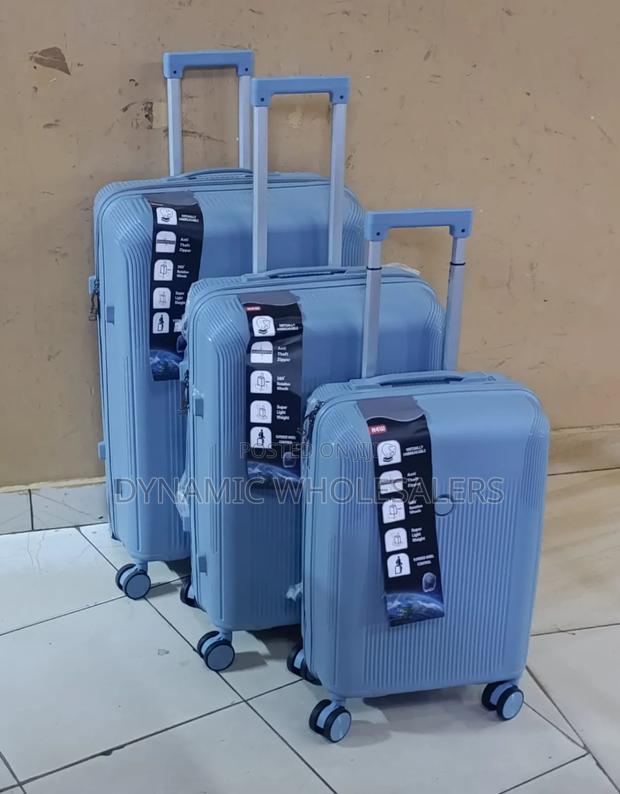 *3 in 1 Unbreakable Suitcase*Zipper Closure Frame. - main view