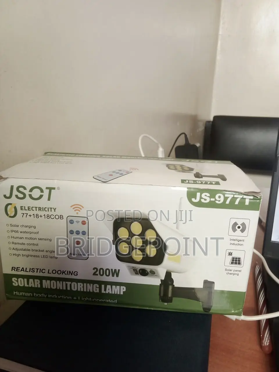 Jsot Js-977t 200w Solar Wall Lamp — Pir Motion, Remote, Ip66