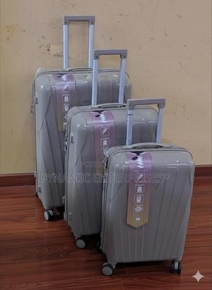 3in1 Unbreakable Rubber Suitcase - thumbnail 2
