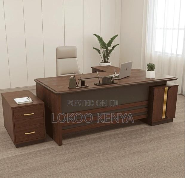Office Desk; 1.6 M Modern Wooden Executive Office Desk - thumbnail 4