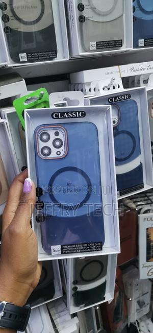 Bamby Thin Matte Magnetic 2 in 1 Clear Case for iPhone 12 Pro Max - thumbnail 2