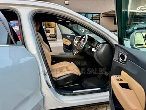 Volvo XC60 2019 White