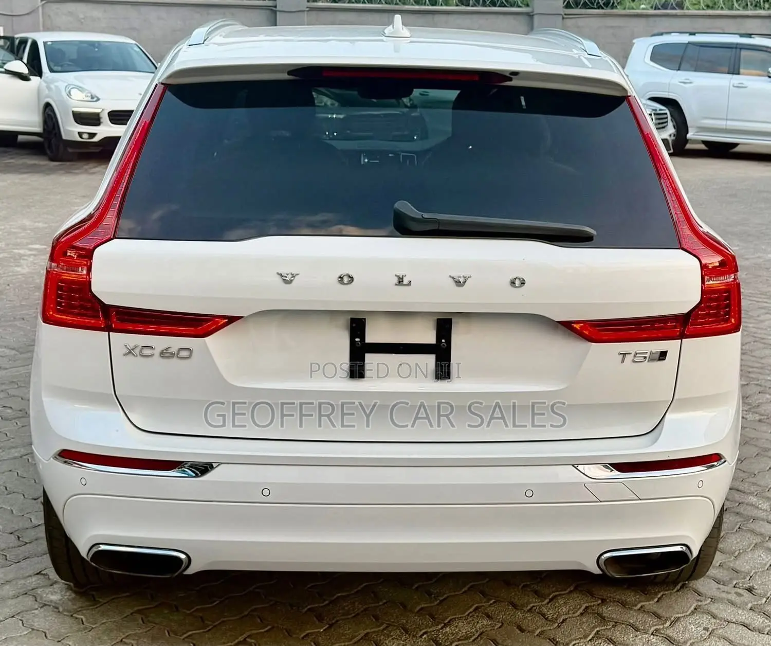 Volvo XC60 2019 White