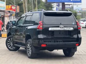 Toyota Land Cruiser Prado 2.7 2019 Black