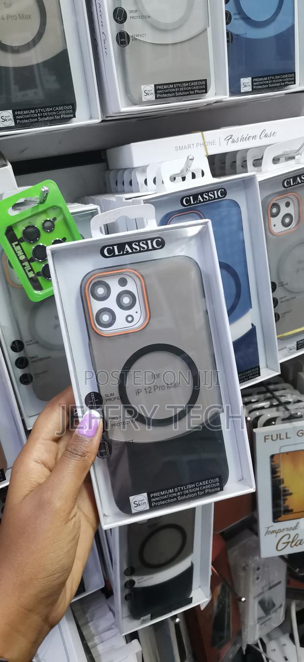 Hiers Matte Magnetic 2 in 1 Clear Case for iPhone 12 Pro Max - main view