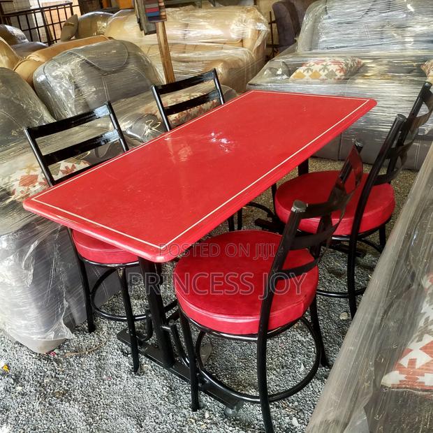 Bar and Restaurant Seats