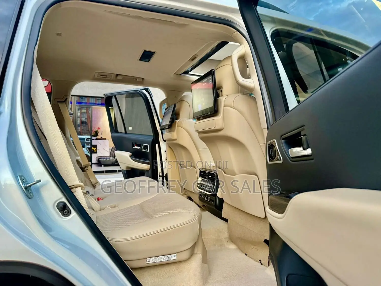 Toyota Land Cruiser Prado 4.0 2022 White
