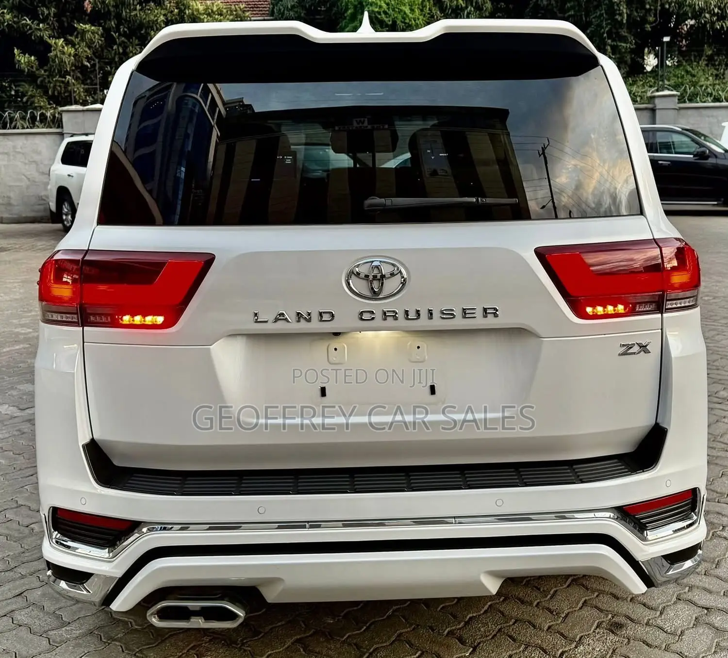 Toyota Land Cruiser Prado 4.0 2022 White