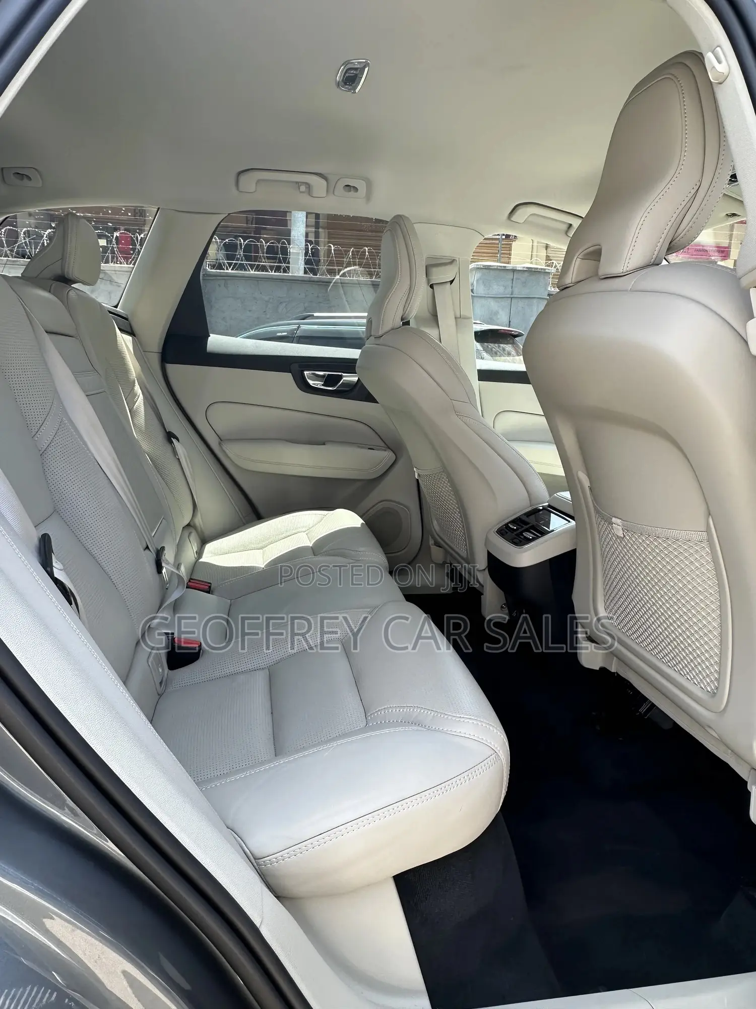 Volvo XC60 2019 Gray