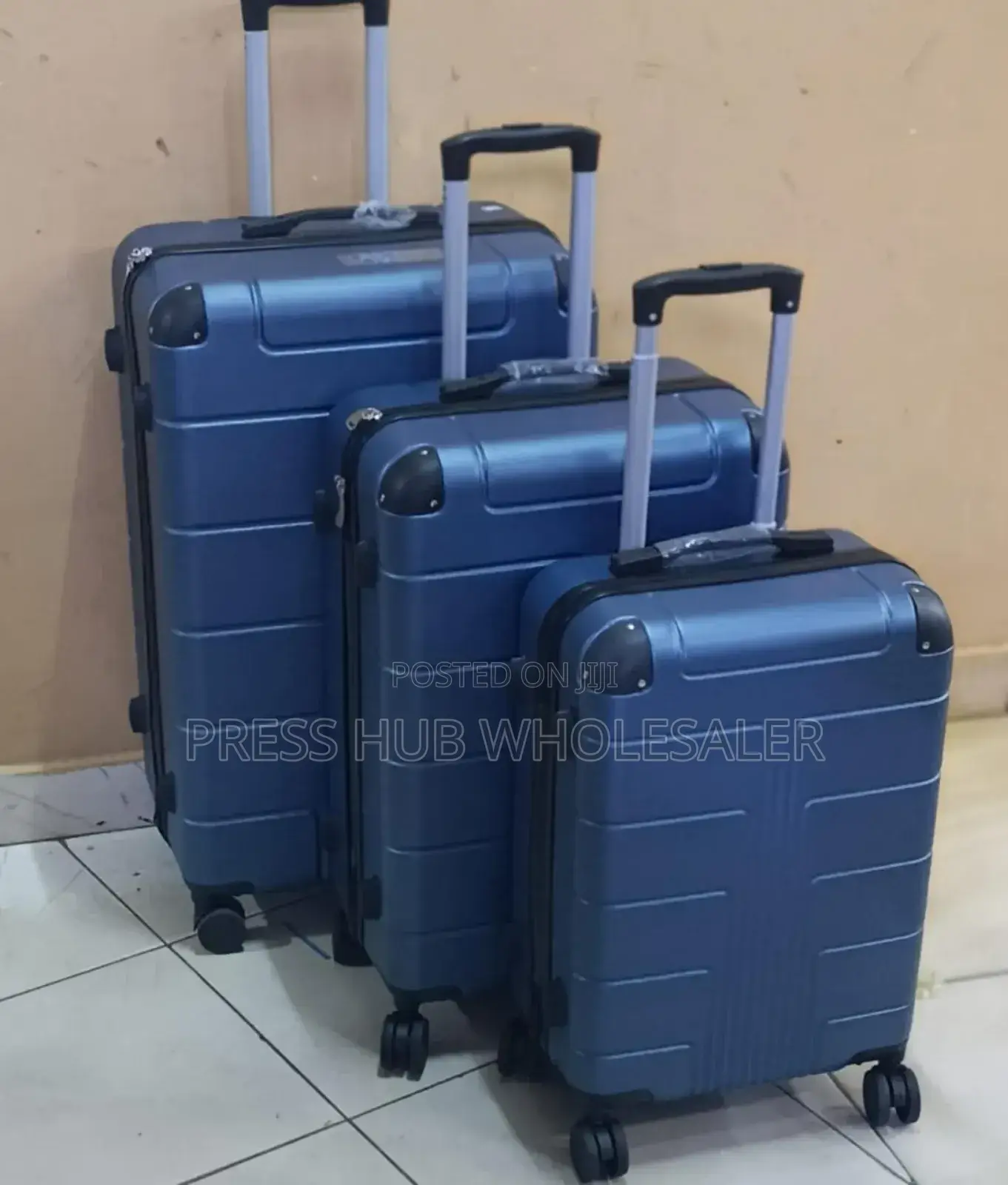 3-in-1 Luxurious Fibre Suitcase Set.