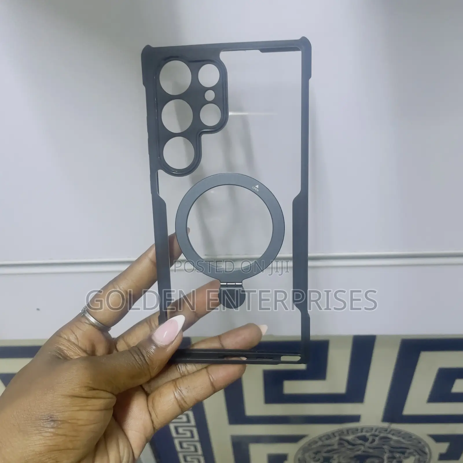 Xundo S24 Ultra Clear Case With Stand Cover