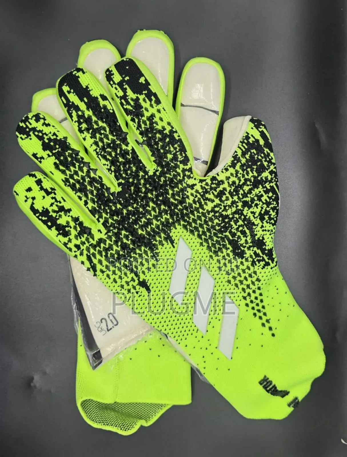 Adidas Predator Gloves Size 8, 9, 10!!