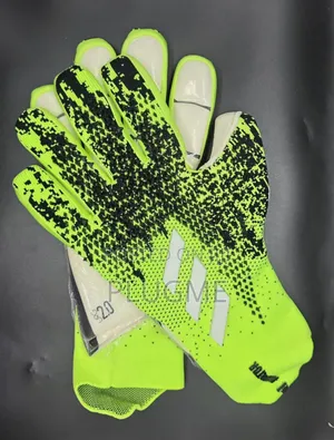 Adidas Predator Gloves Size 8, 9, 10!!