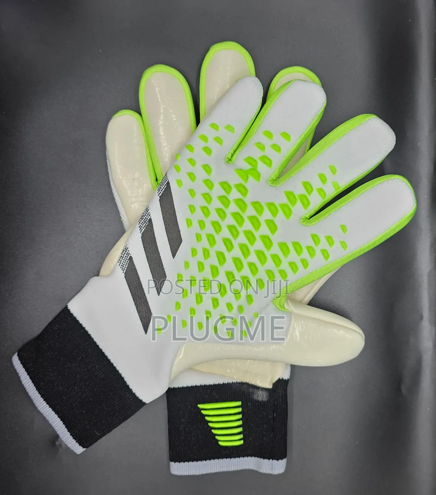 Adidas Predator Gloves Size 8, 9, 10!!