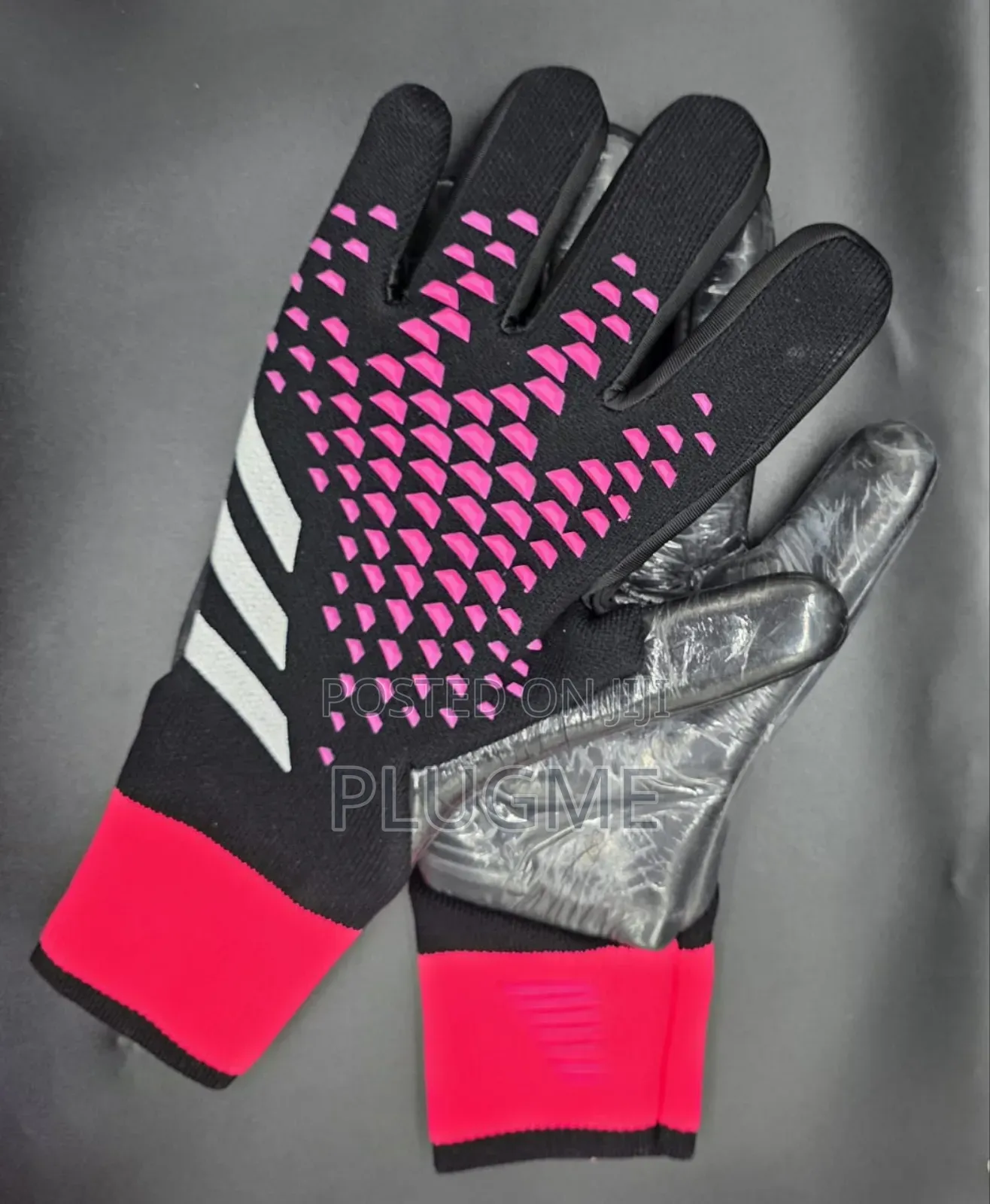 Adidas Predator Gloves Size 8, 9, 10!!