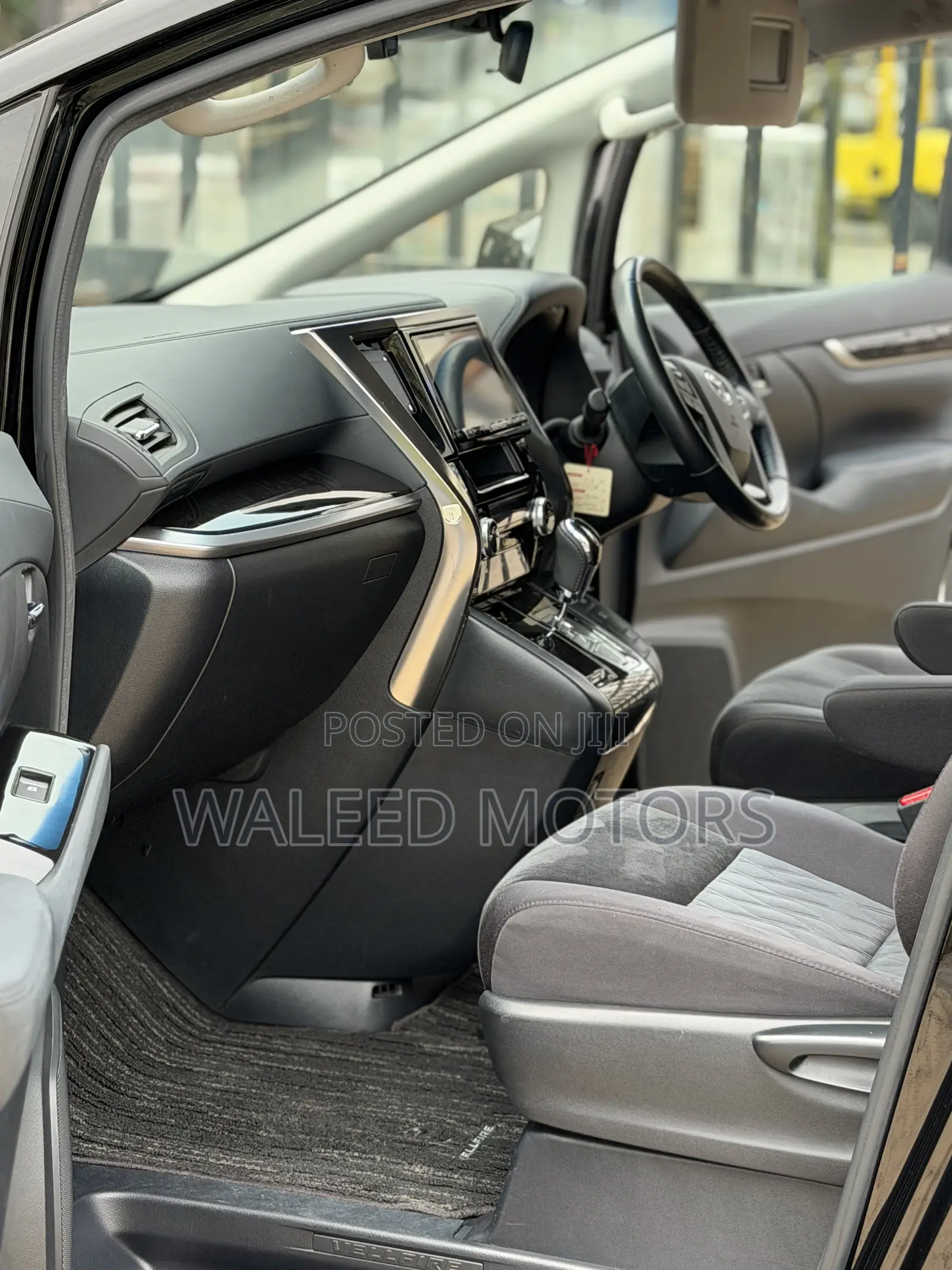 Toyota Vellfire 2019