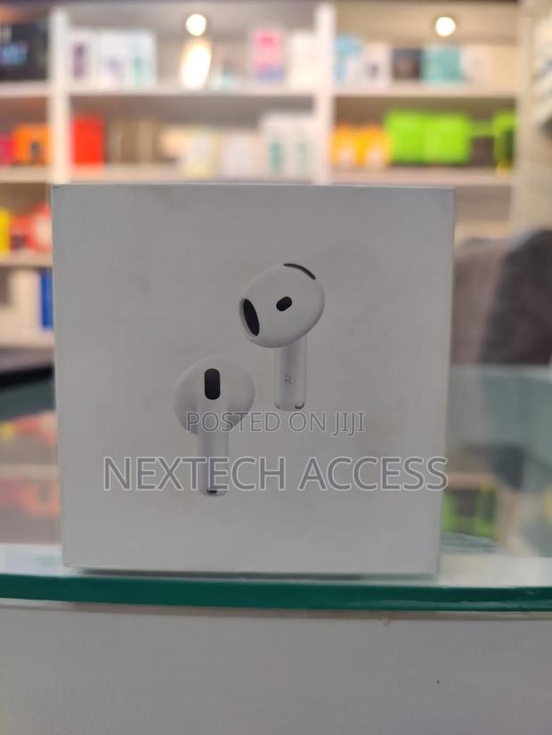 Apple Airpods 4 Anc - main view