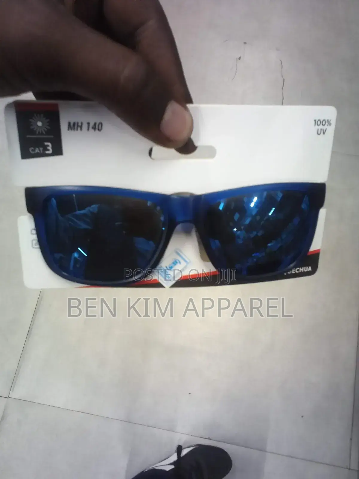 26gms Black or Blue Sunglasses Uv Filtration Anti Slip Rubber Tip
