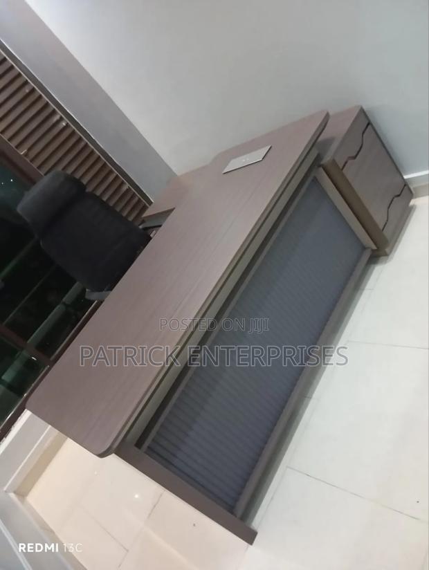 Executive Director's Imported Office Desk 2 Mtrs