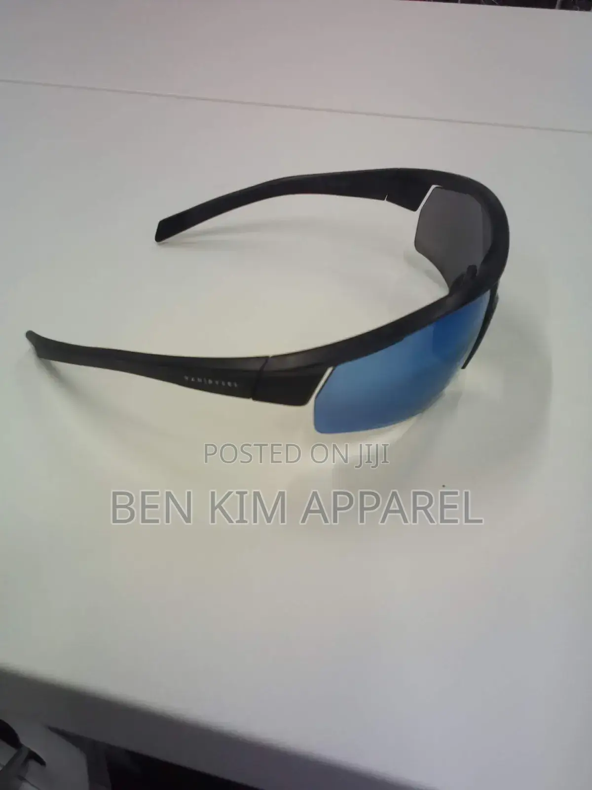 Anti Slip Anti Fogg 32gms Shock Resistant Polycarbonate Sunglasses