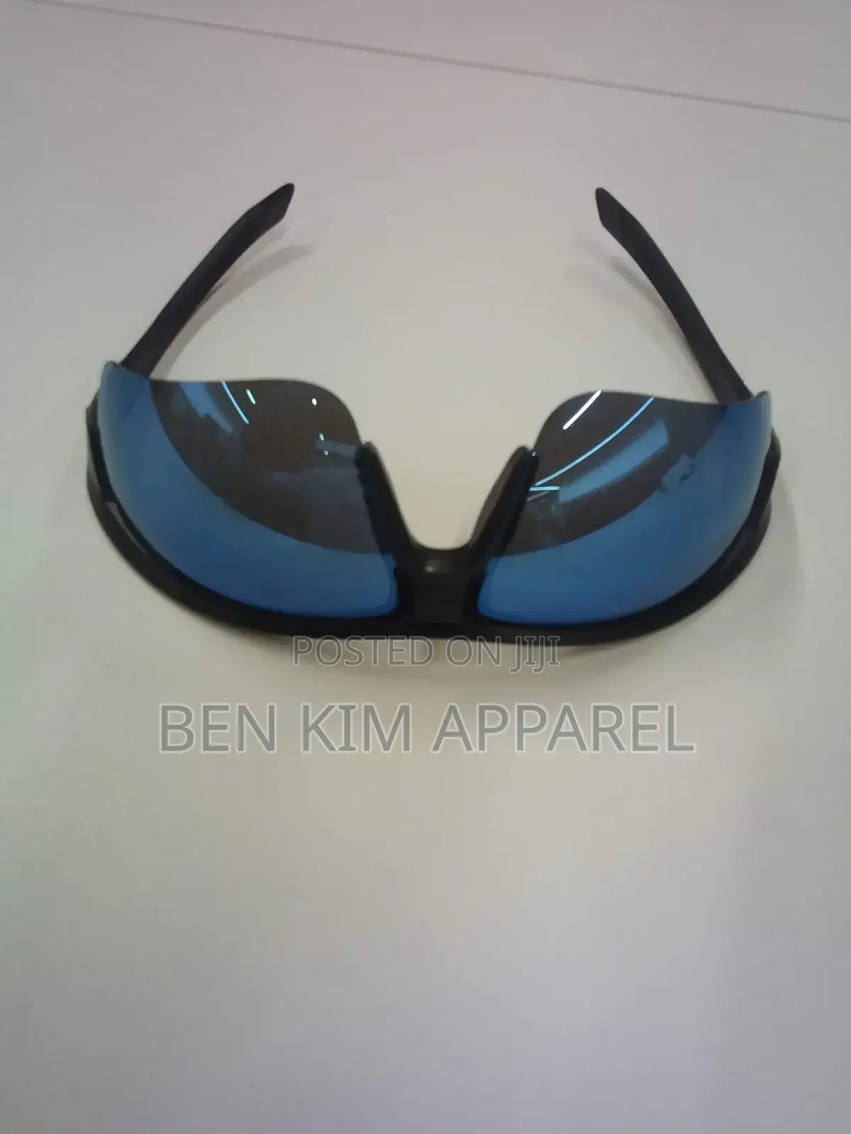 Anti Slip Anti Fogg 32gms Shock Resistant Polycarbonate Sunglasses
