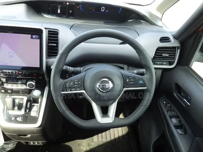 Nissan Serena 2019 Maroon