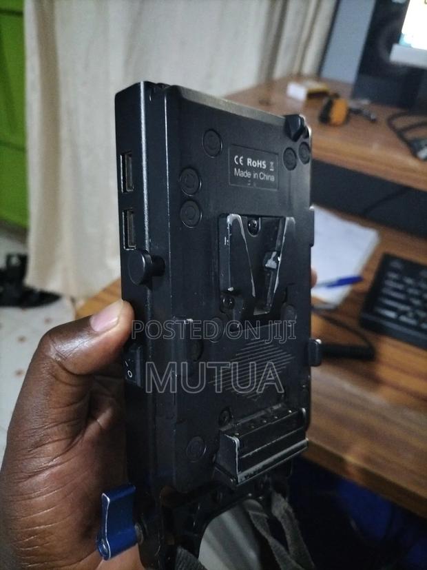 Blackmagic Pro Camera and Vmount Battery - thumbnail 6