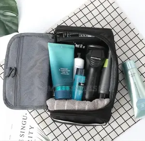 *Portable Waterproof Hanging Storage Bag /Travel Cosmetic Bag.