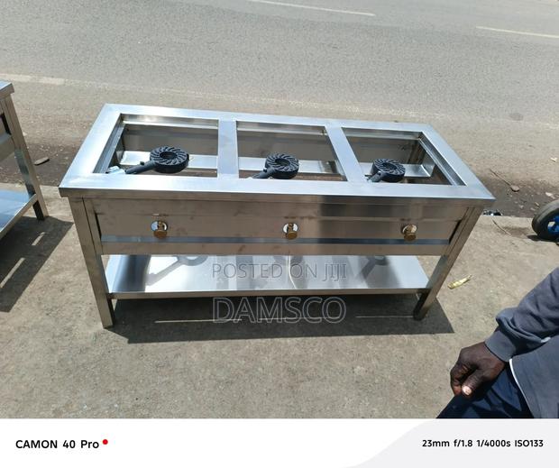 A 3 Burner Stainless Steel Cooker - main view