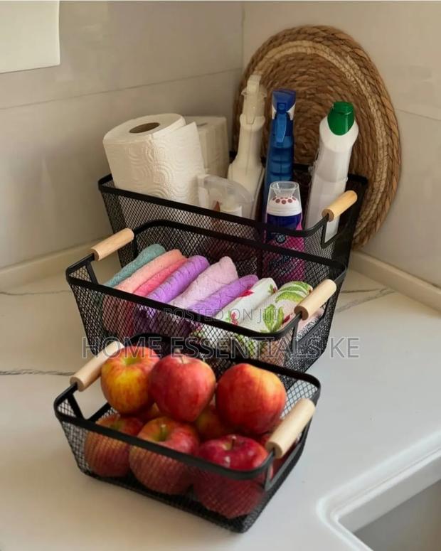 *3 PCS Set Modern Hard Plastic Storage Basket With Wooden Handles