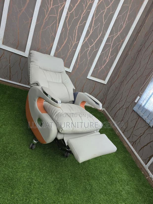 Ergonomic Leather Executive Office Chair With Footrest - thumbnail 11