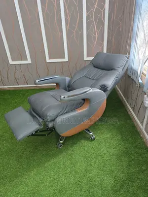 Gray Ceo Leather Office Chair With Footrest