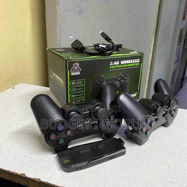 . Classic Style Wireless Gamepad for Retro Gaming - main view