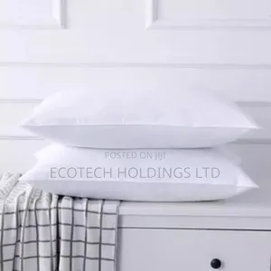 Compressed White Pillow Cw10